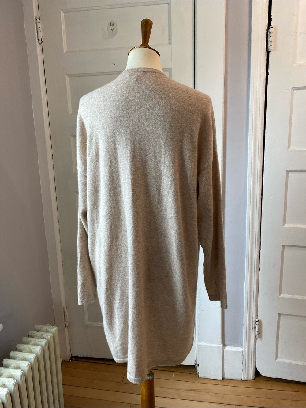 Garnet Hill Long Cashmere Pocket Cream Cardigan, Size L - Picture 5 of 15